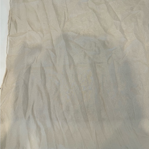 Authentic Dior sheer & shiny silk scarf - Picture 5 of 9